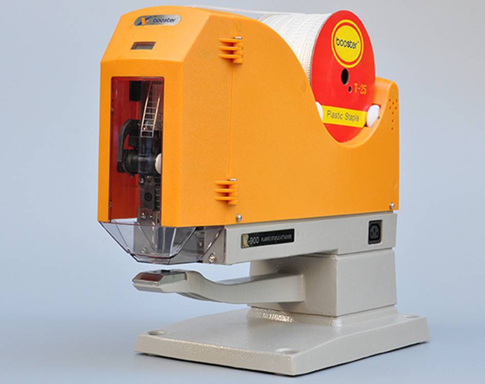 Plastic staple machine